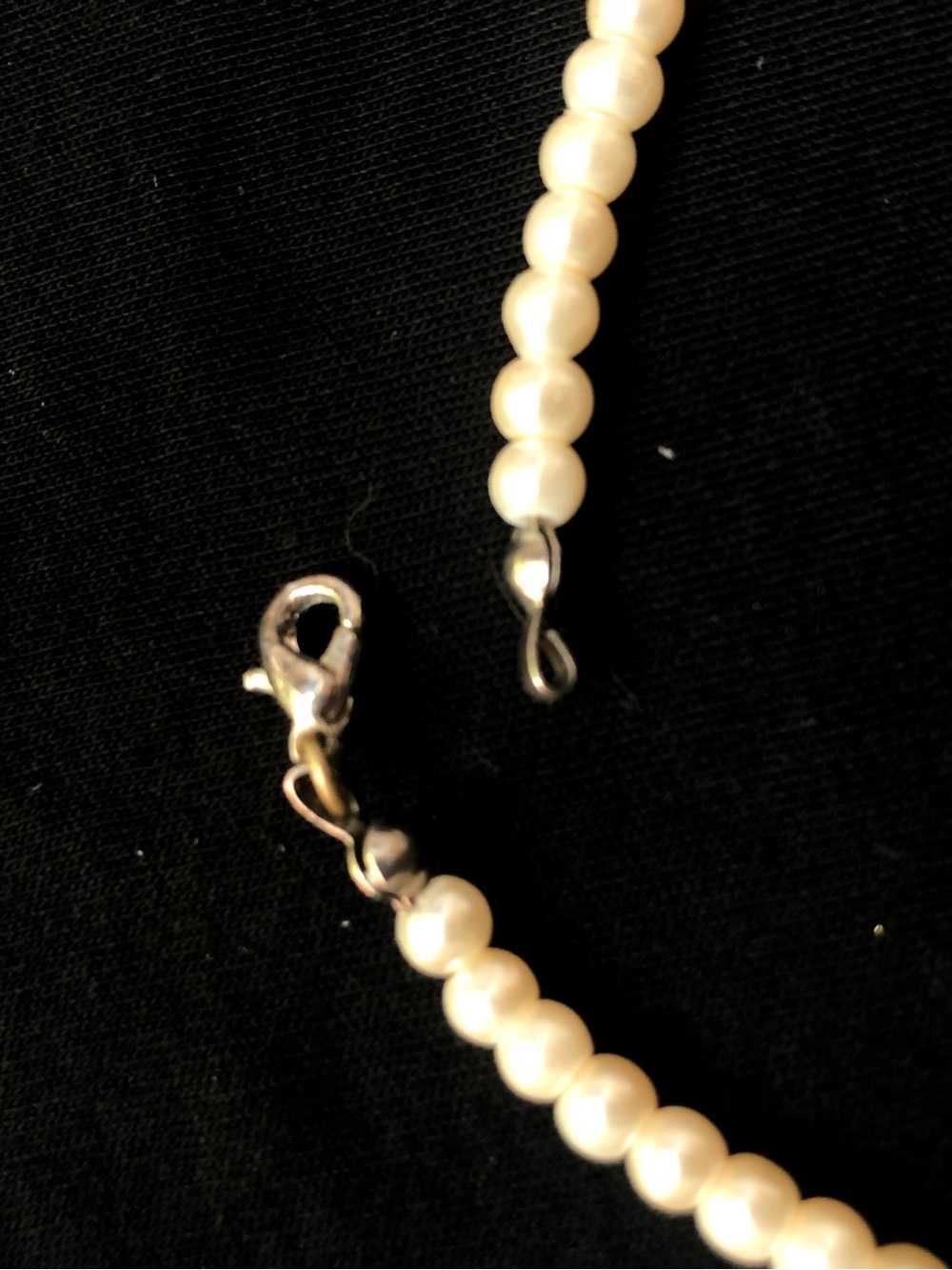 FREE ADD ON Vintage Faux Pearl Choker - Picture 3 of 3